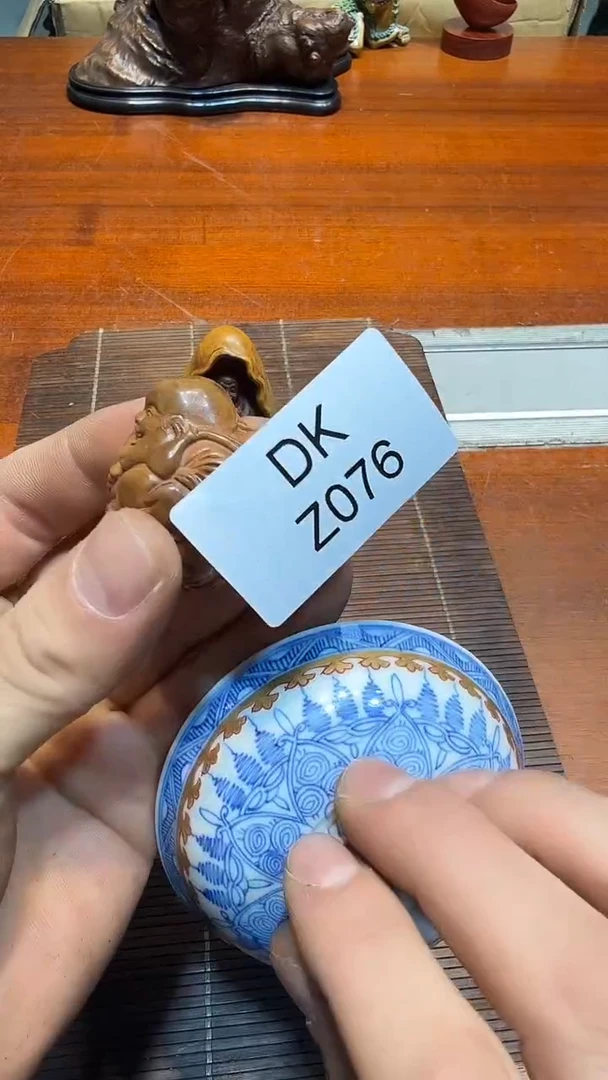 瓷片张*哈哈哈哈076