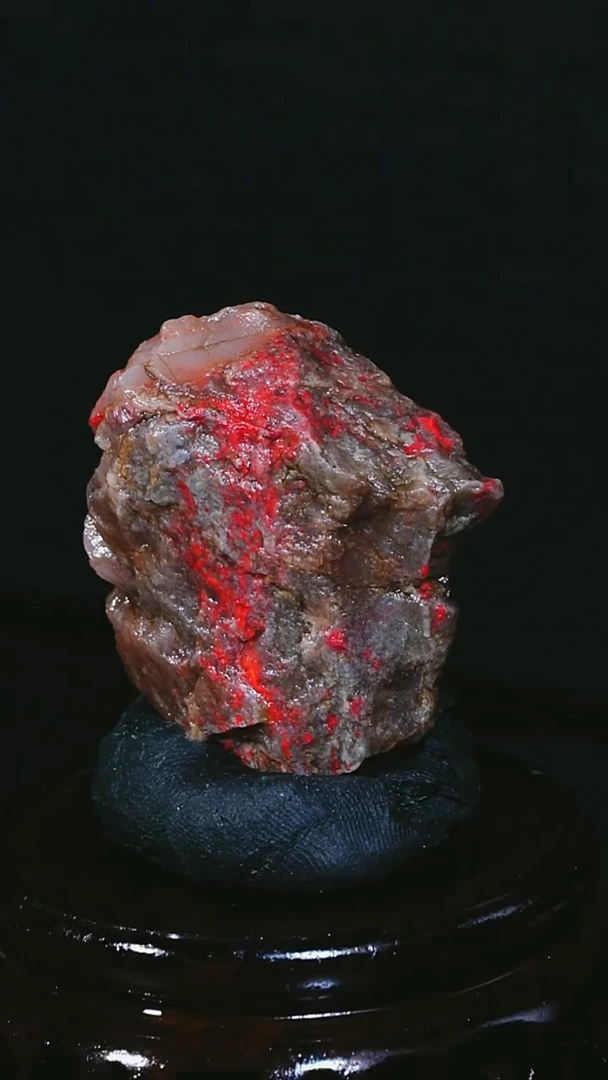 昌化石昌化鸡血石