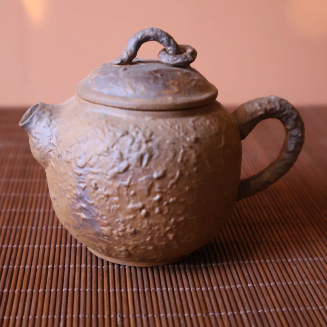 原矿火山老岩泥小丑壶C058