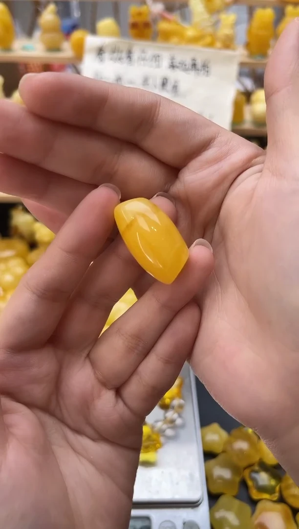 琥珀未镶嵌珠宝奇石052琥珀蜜蜡微瑕