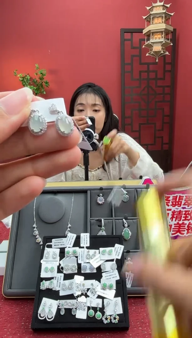 银S925镶嵌翡翠耳饰000276R