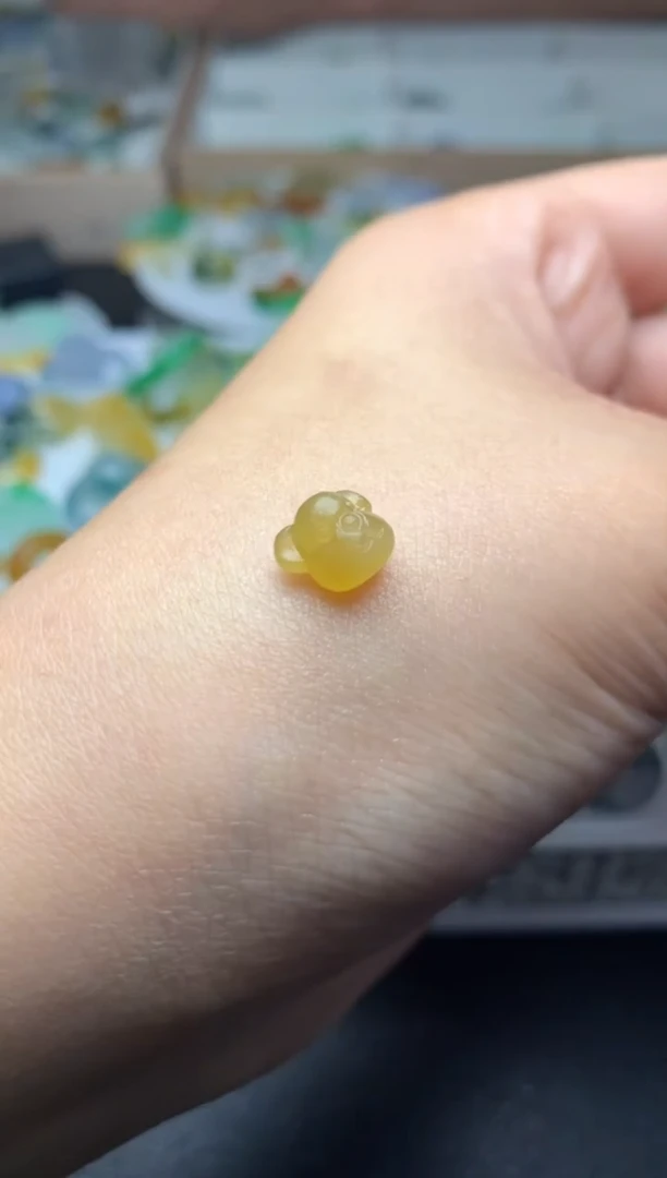 定制翡翠未镶嵌毛货