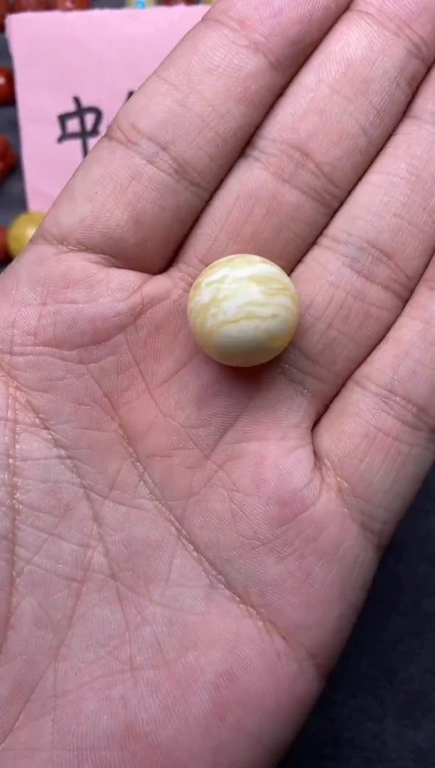 蜜蜡未镶嵌珠宝奇石17+mm