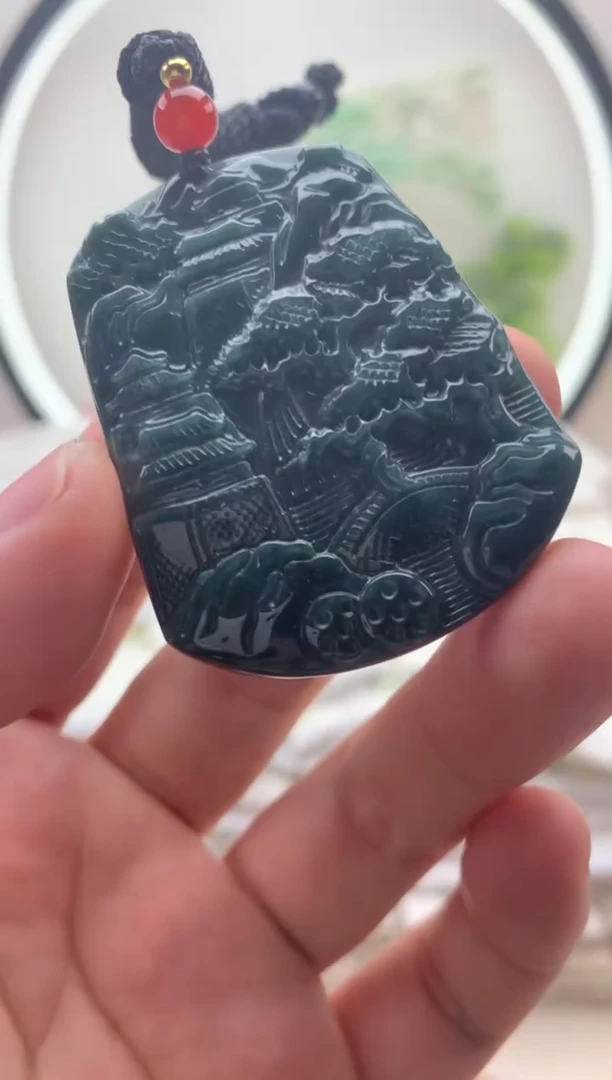 颈饰未镶嵌翡翠山水牌