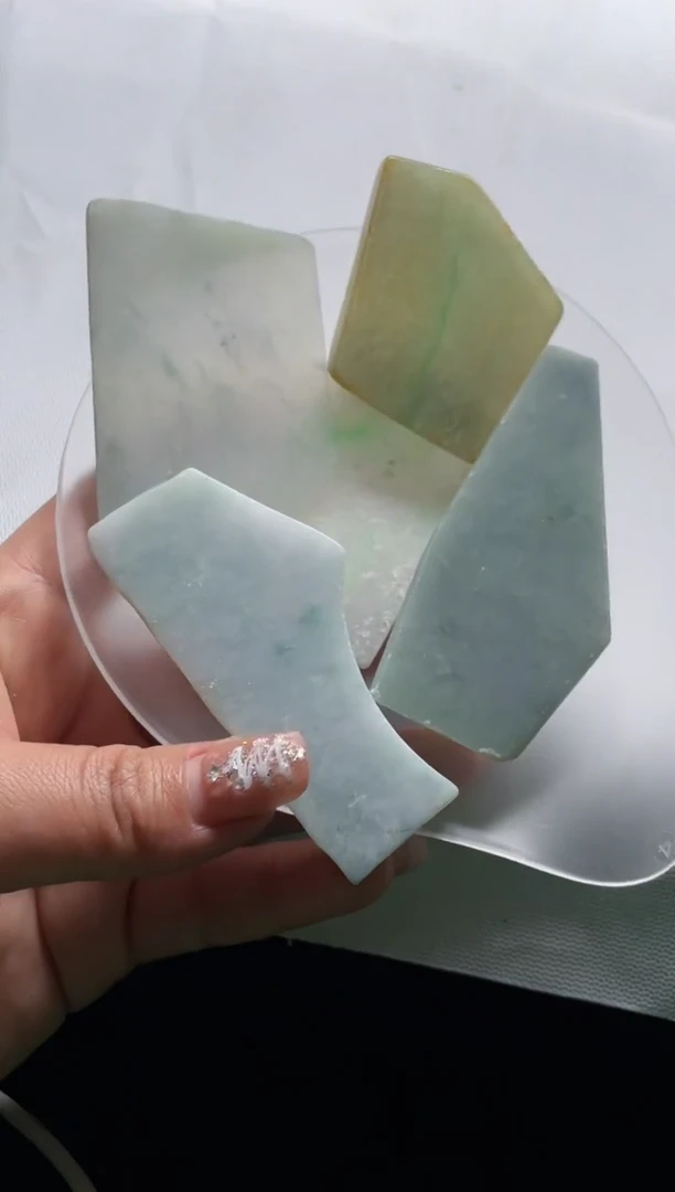 【闪购商品】翡翠颈饰未镶嵌缅甸天然翡翠5片67