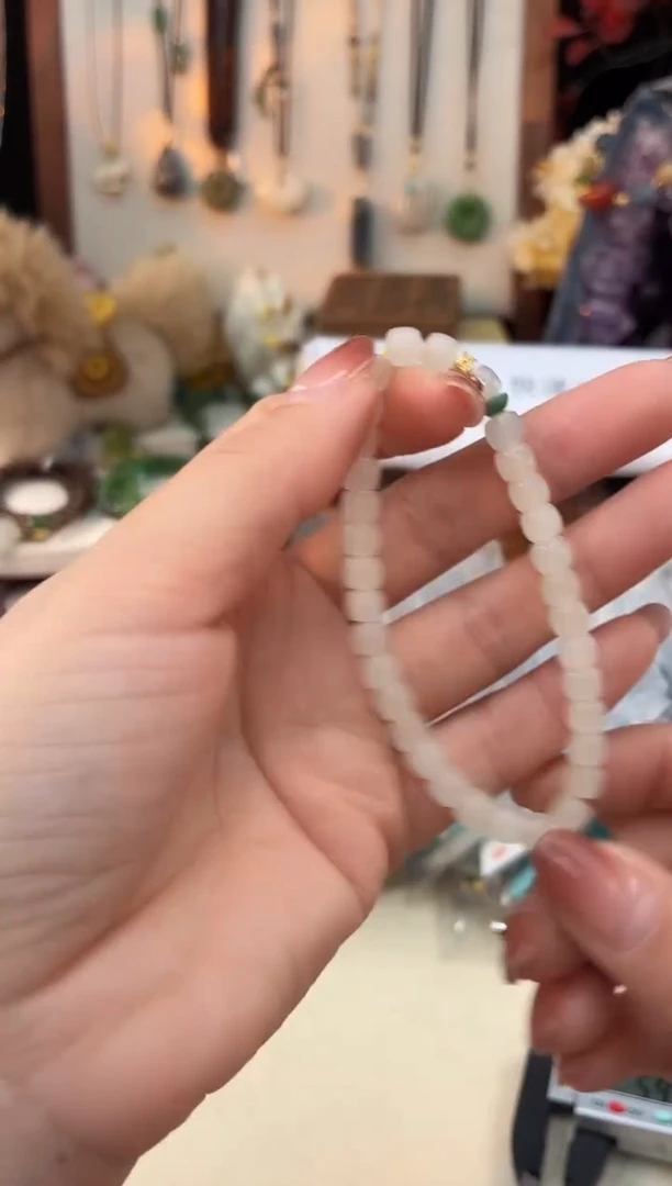 未镶嵌和田玉手饰@@A2921D018579