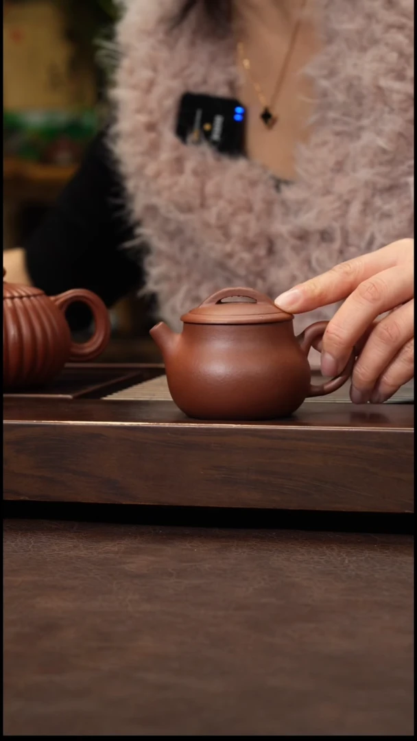 茶壶紫砂底槽清小过桥汉瓦110cc左右