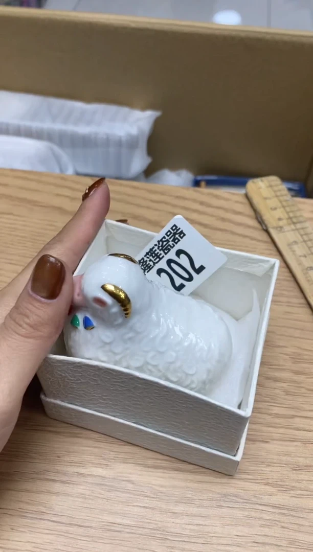 瓷片落**原隆莲瓷器欢迎大家