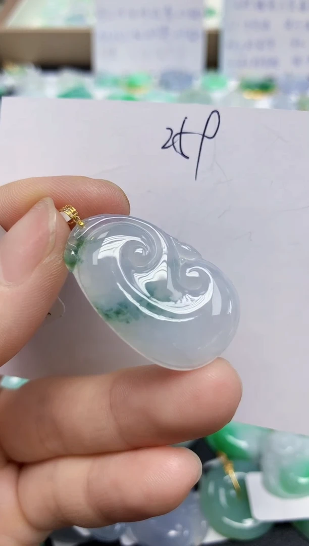 翡翠18K金镶嵌颈饰天然缅甸翡翠A货