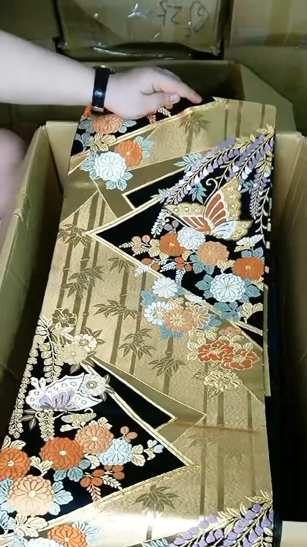 织绣织锦42蝴蝶花卉