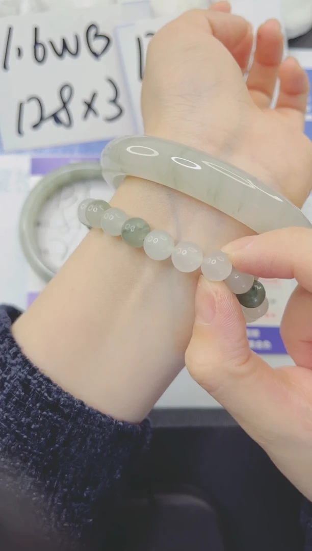 石英质玉手镯未镶嵌139-64.6