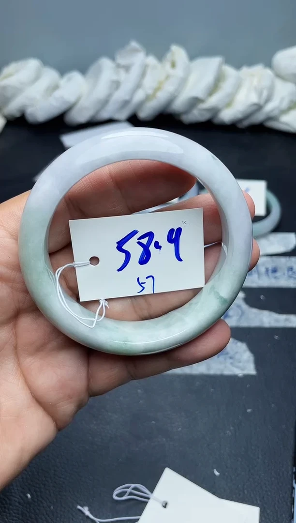 未镶嵌手镯翡翠57