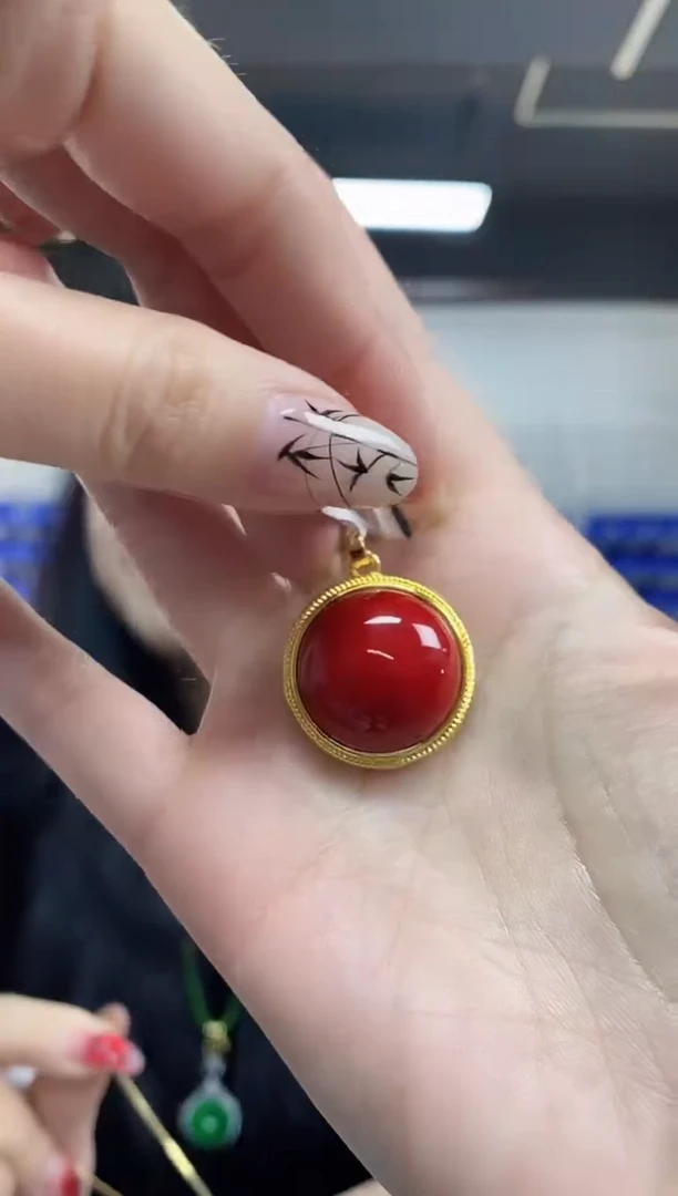 【闪购商品】玛瑙/玉髓吊坠未镶嵌多样性发其一颜色微差