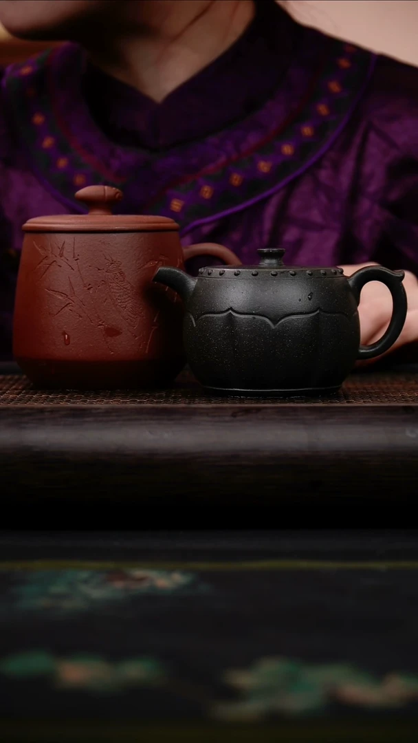 茶壶紫砂碧潭砂 吉鼓 还原烧 带一个盖杯