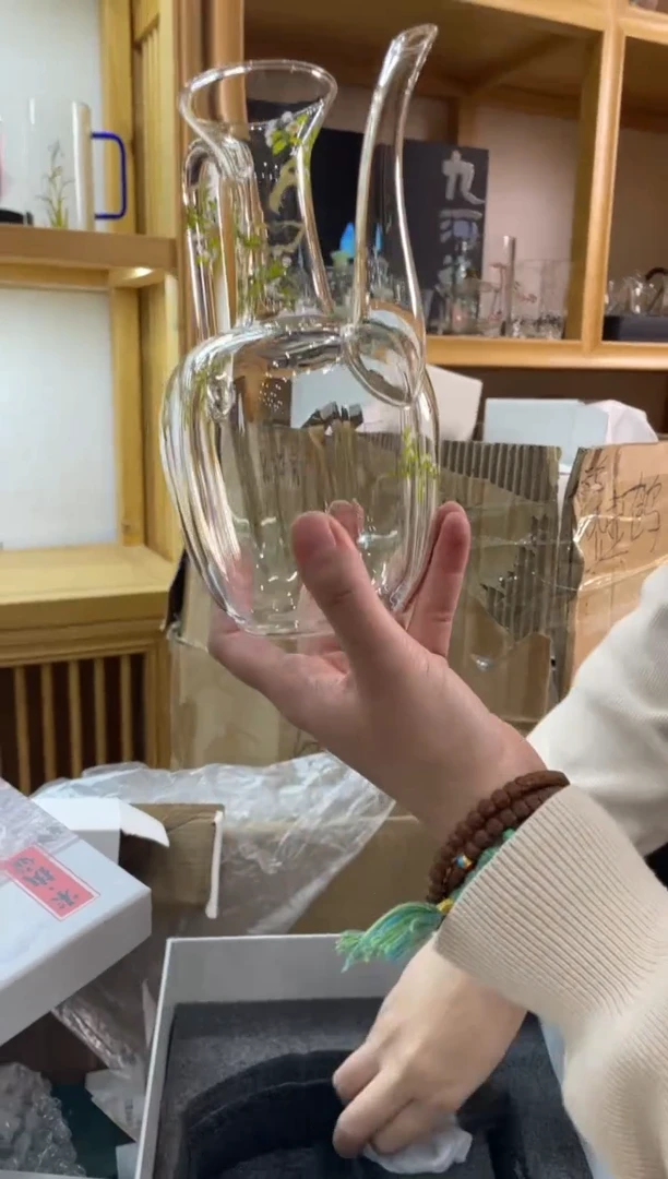 手工艺品玻璃贵妃壶梨花白燕啊