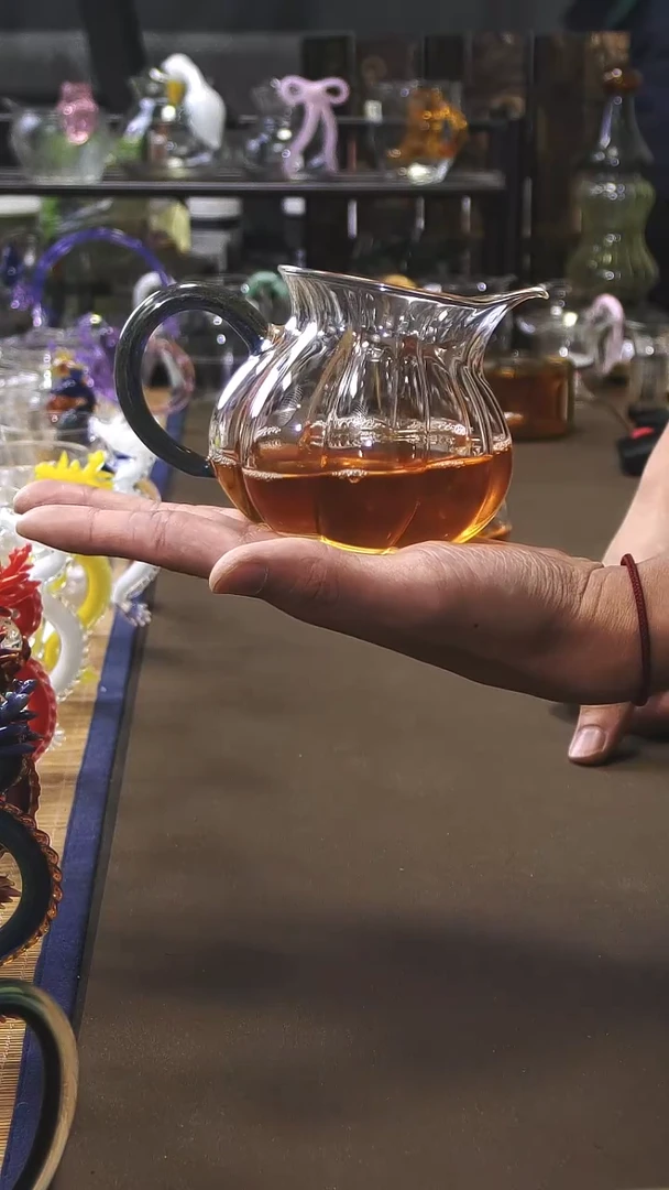 星云南瓜公道杯  晶焱金标