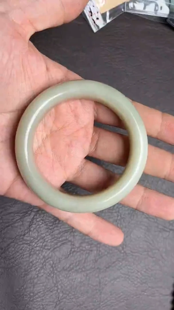 未镶嵌手镯和田玉V-7(59MM)
