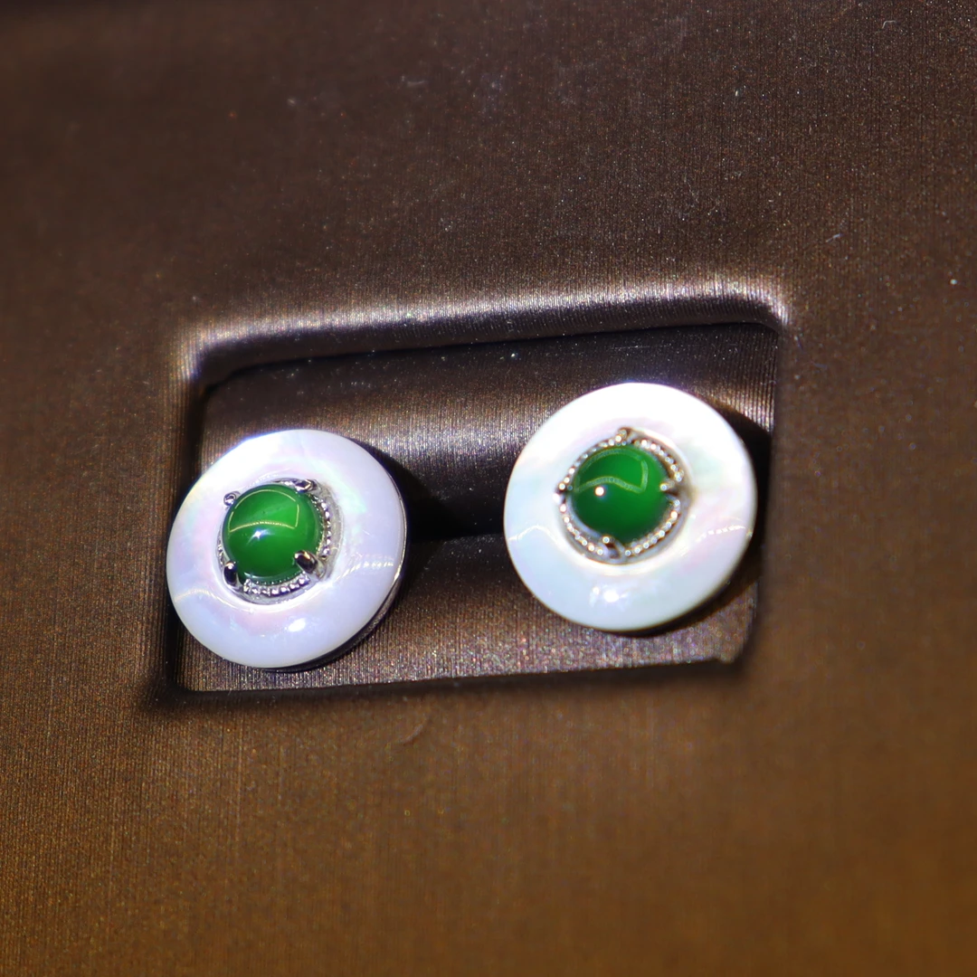 纯天然翡翠耳钉925银镶嵌贝母绿翡翠