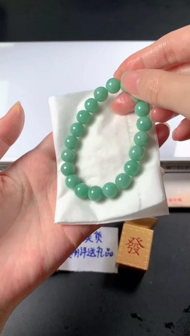 未镶嵌定制翡翠毛货抛光多样性发一