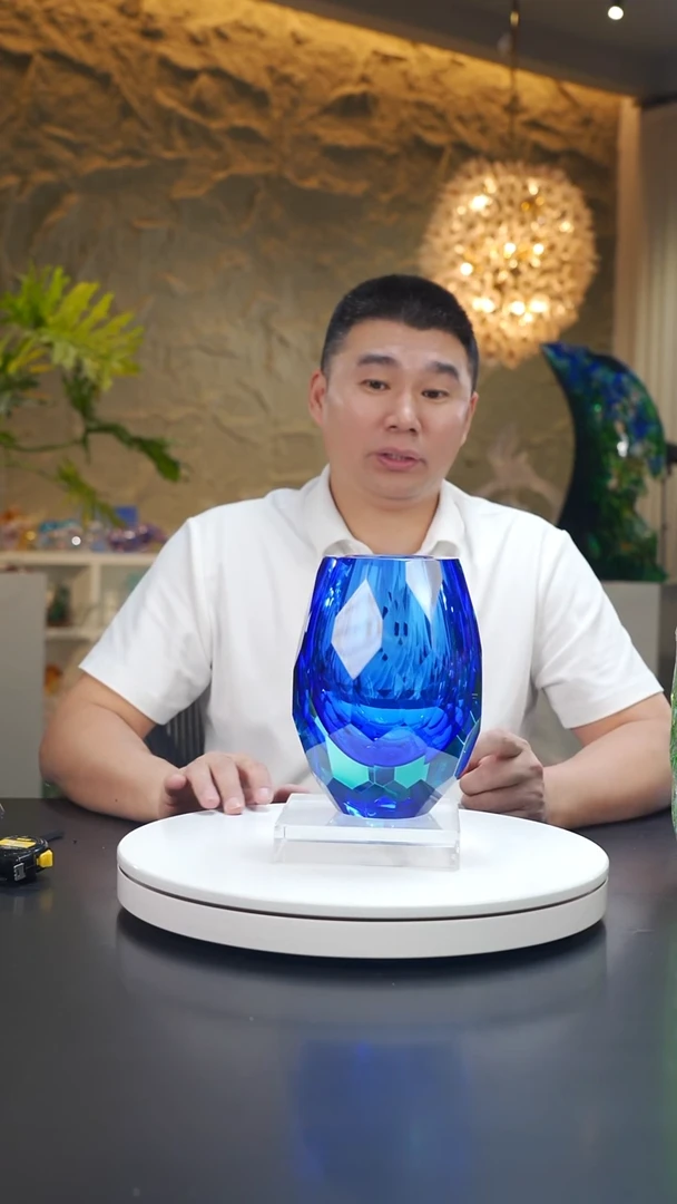 琉璃宝石蓝色切面花器