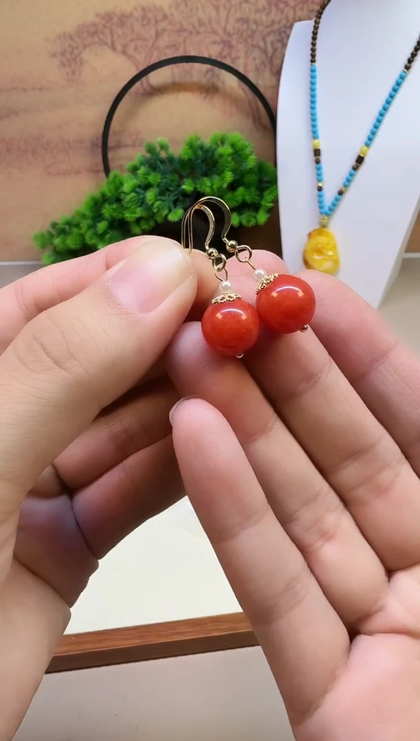 14K金镶嵌南红玛瑙耳饰E68