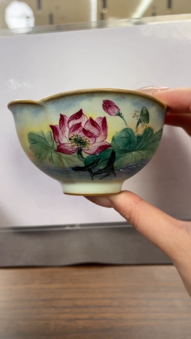 余秀华彩绘-清莲杯（荷花）