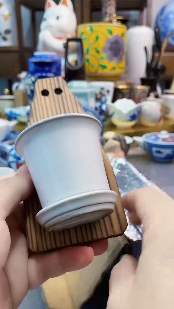 瓷片小***妞文山花器