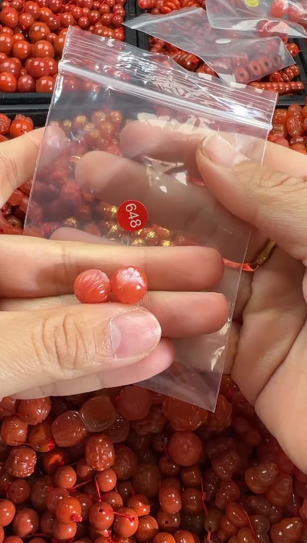 【闪购商品】南红玛瑙颈饰未镶嵌1