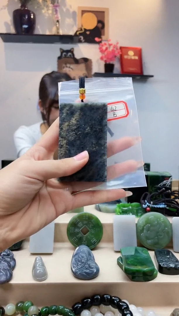 未镶嵌和田玉挂件1