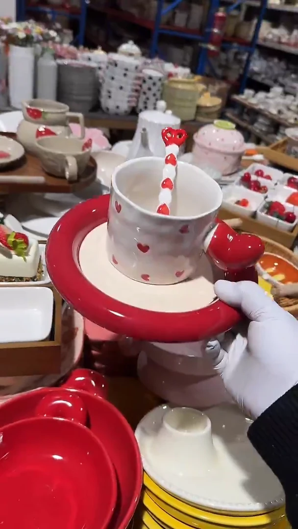 陶瓷红色3件套微瑕 凑满20元包邮