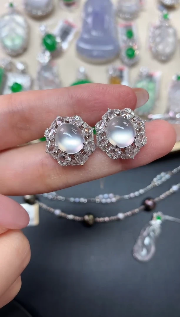 翡翠18K金镶嵌耳饰W406|79800