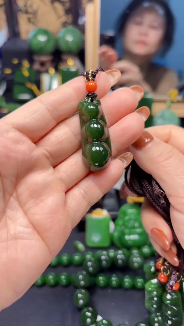 【闪购商品】和田玉（碧玉）吊坠(赠链)未镶嵌1