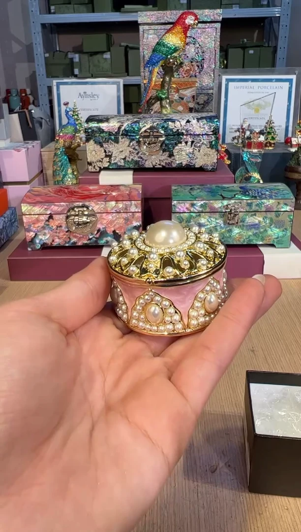 【闪购商品】杯261粉色珍珠圆盒