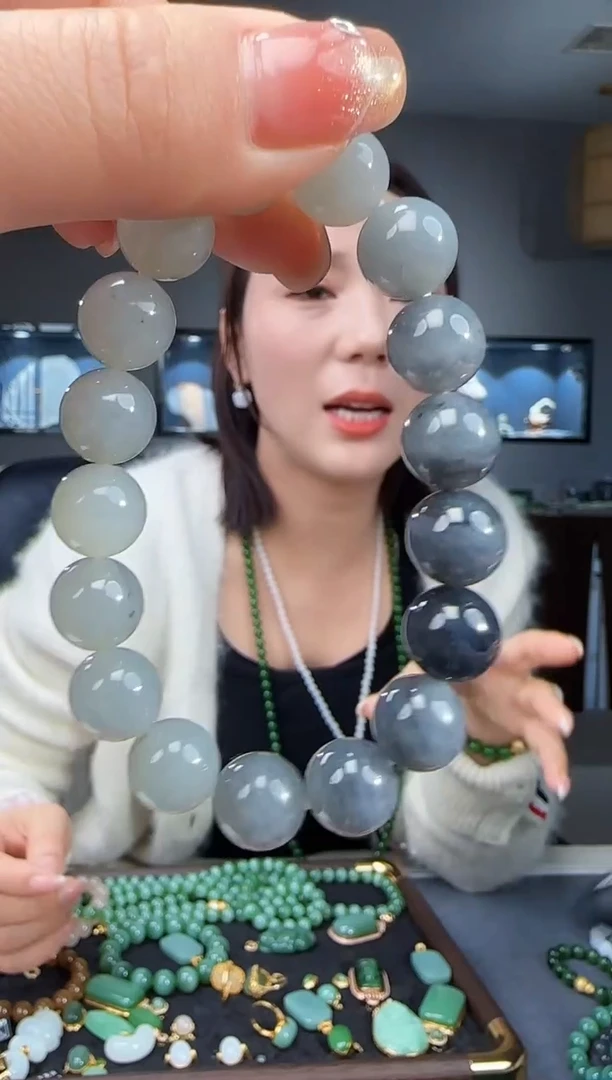 未镶嵌手链和田玉1