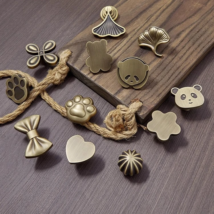 儿童房创意柜门拉手法式黄铜复古衣柜门把手新中式中古风厨房橱柜