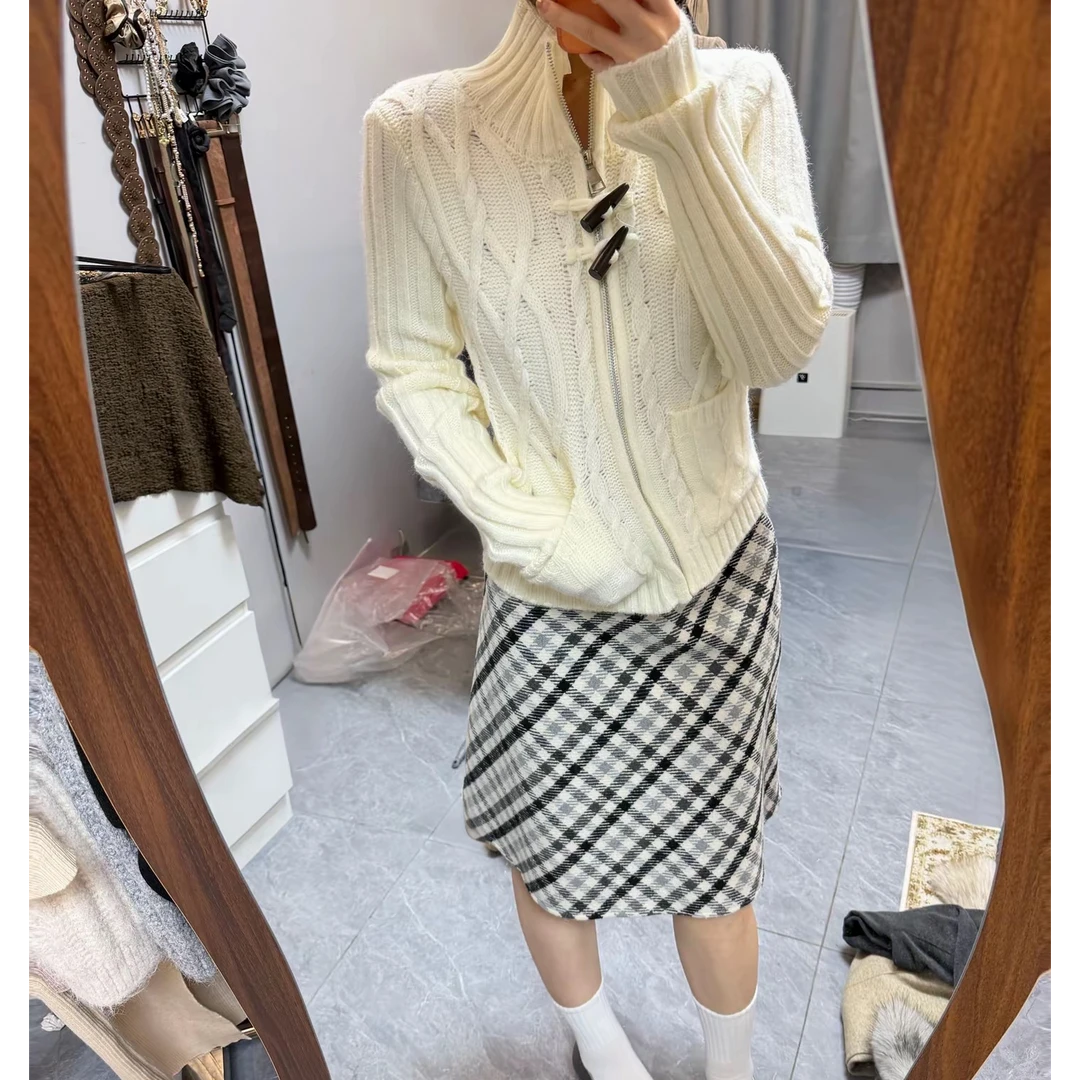 永茵|云绒 冬季扭结简约高领拉链外套气质高级