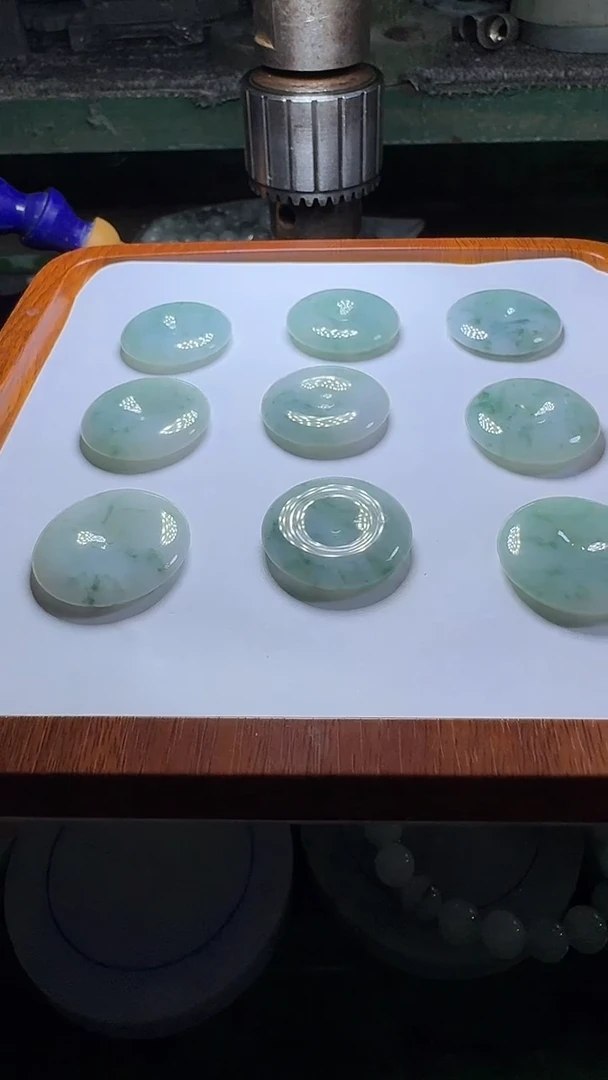 翡翠未镶嵌颈饰飘花平安扣多样性发一件