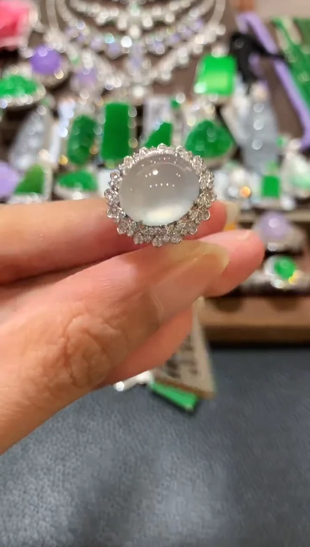 18K金镶嵌戒指翡翠a98