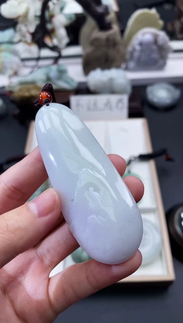 翡翠未镶嵌颈饰天然缅甸A货翡翠