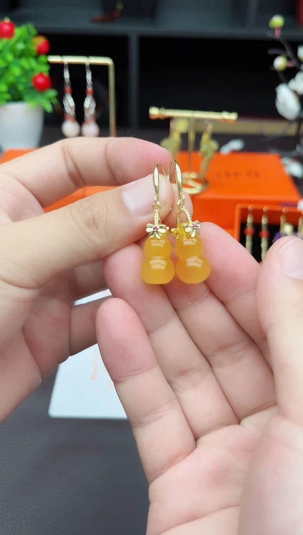 玛瑙/玉髓耳饰未镶嵌333000