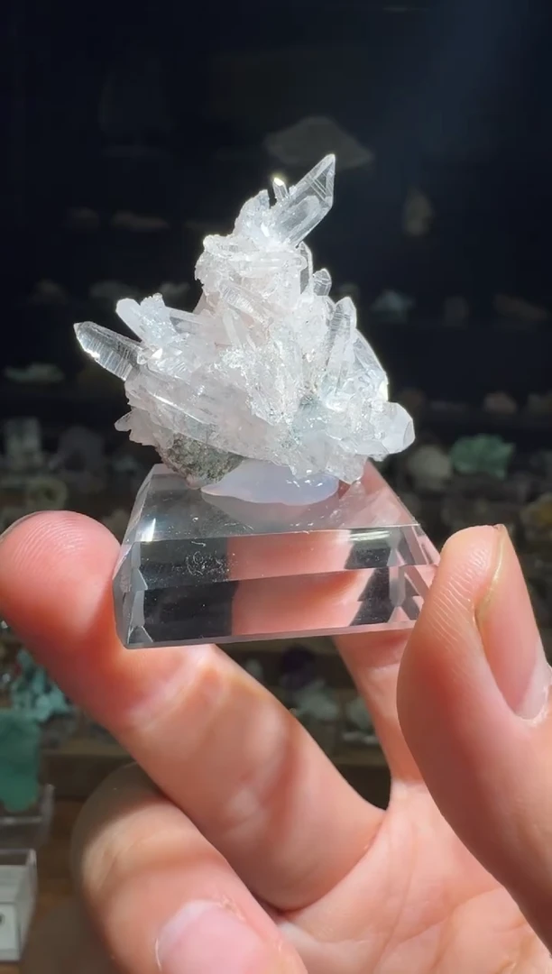 月下珠宝严选矿物