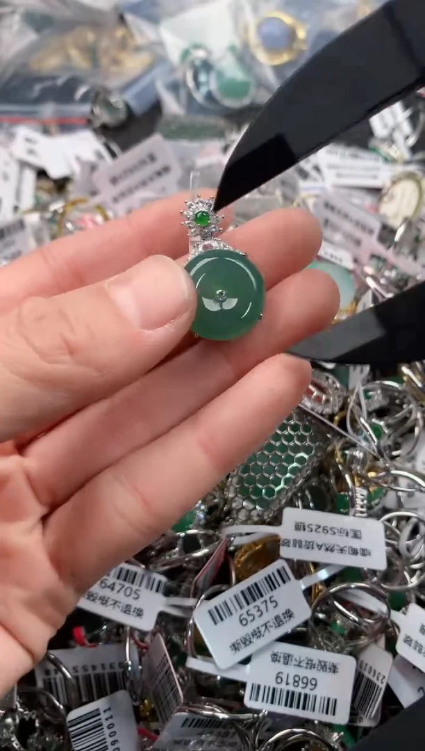 银S925镶嵌戒指翡翠2            1