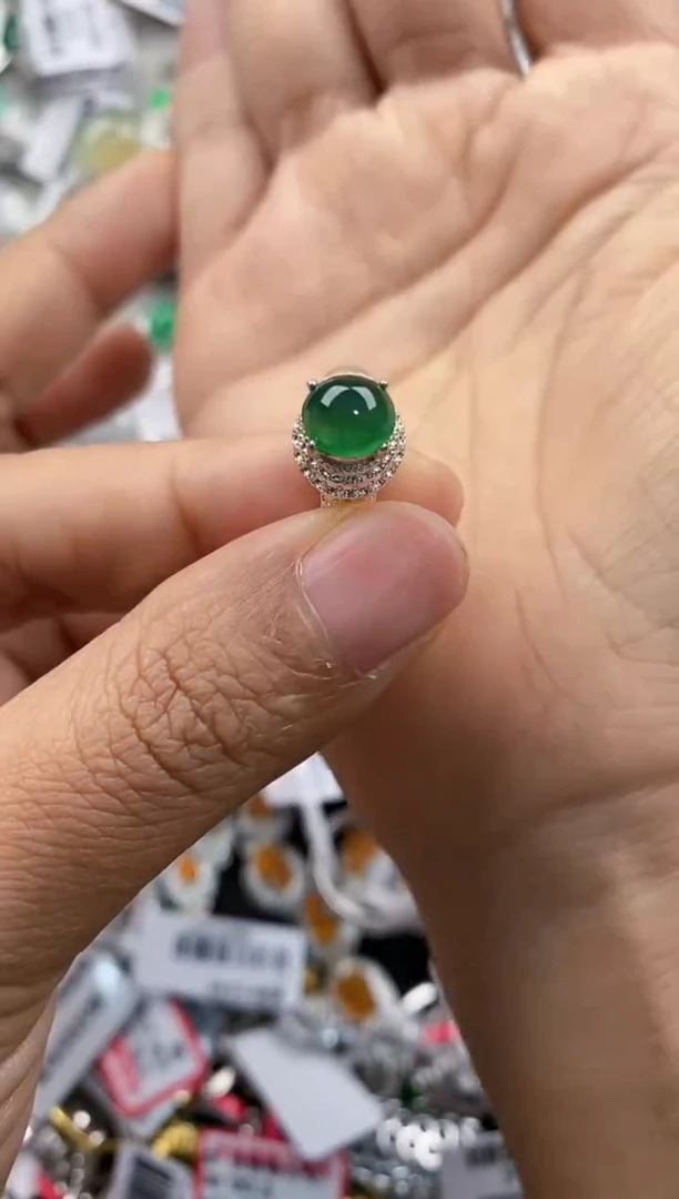 未镶嵌戒指翡翠333    1