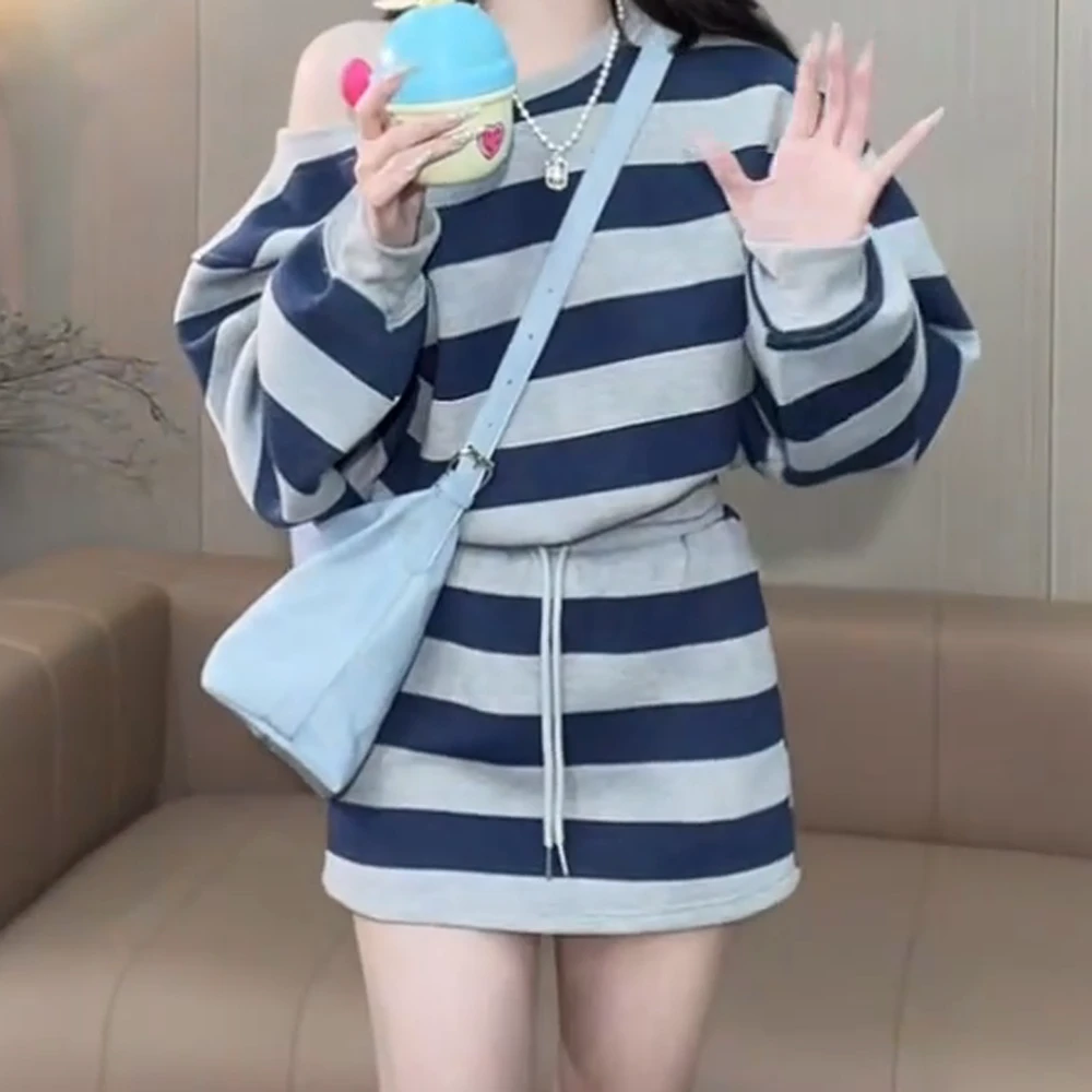“恰到好处“条纹卫衣裙套装2025新品时尚气质两件套