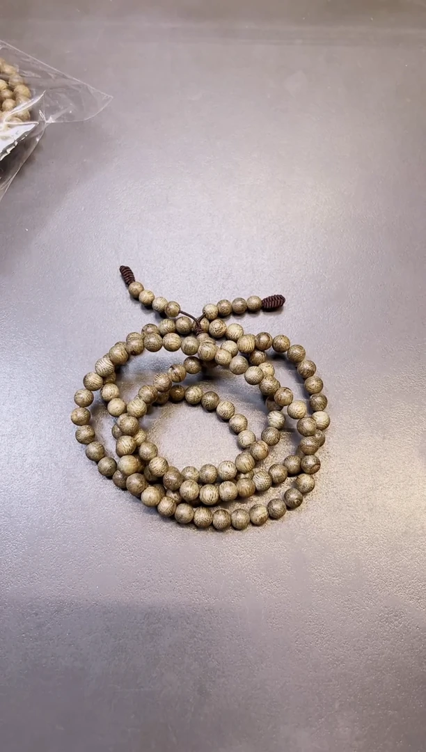 【闪购商品】沉香手串0.7坤甸绿底12.8克多样性发货1条