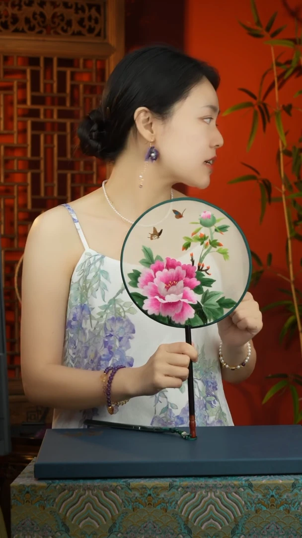 刺绣非遗苏绣纯手工团扇