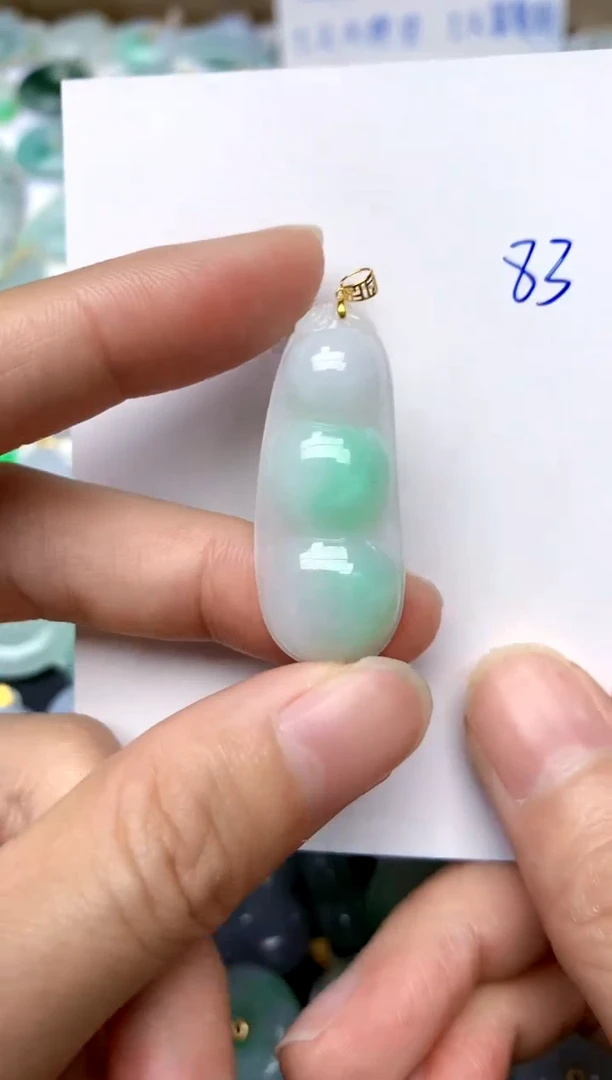 【闪购商品】翡翠颈饰18K金镶嵌83天然A货翡翠