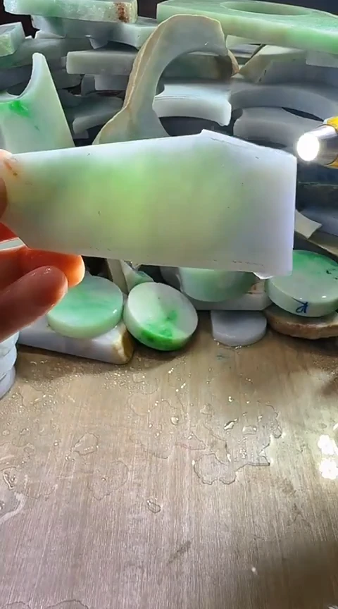 裸石翡翠缅甸翡翠A货花71