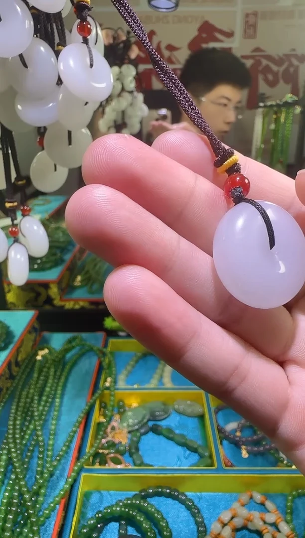 玛瑙/玉髓吊坠未镶嵌1