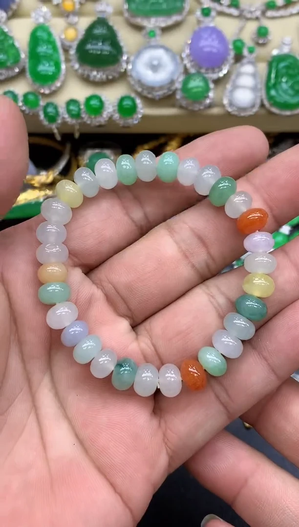 颈饰18K金镶嵌翡翠46-中国好珍宝